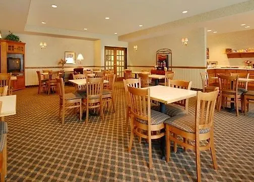 Hotel Americinn By Wyndham Clinton Fulton